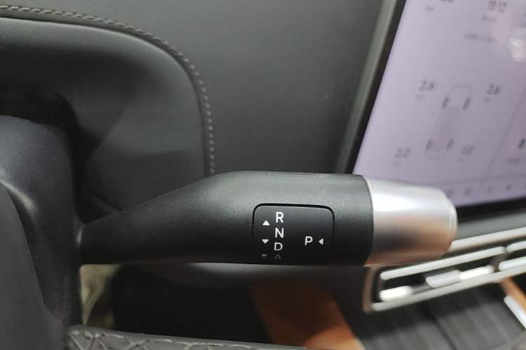 Used Li Auto L6 2024 Pro Model Gear Lever