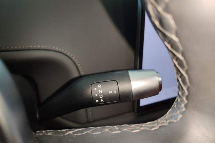 Used Li Auto L6 2024 Pro Model Gear Lever