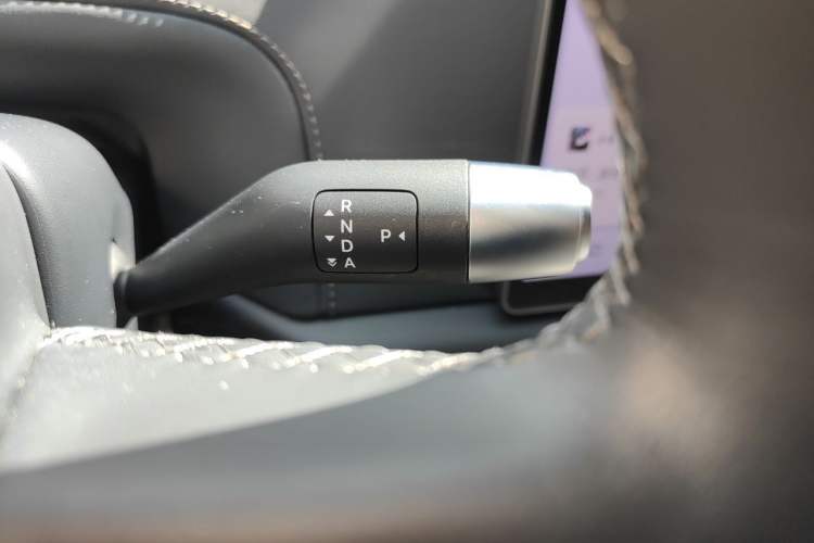 Used Li Auto L6 2024 Pro Model Gear Lever