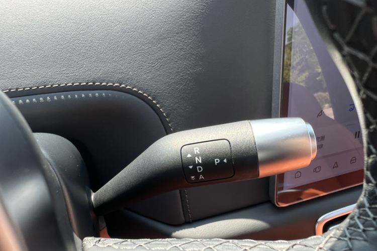 Used Li Auto L6 2024 Pro Model Gear Lever
