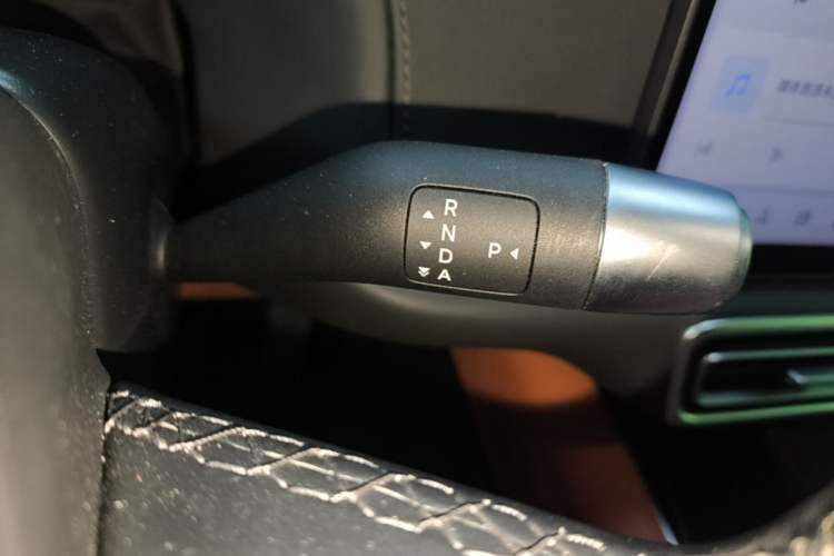 Used Li Auto L6 2024 Pro Model Gear Lever