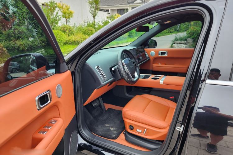 Used Li Auto L6 2024 Pro Model Interior 1