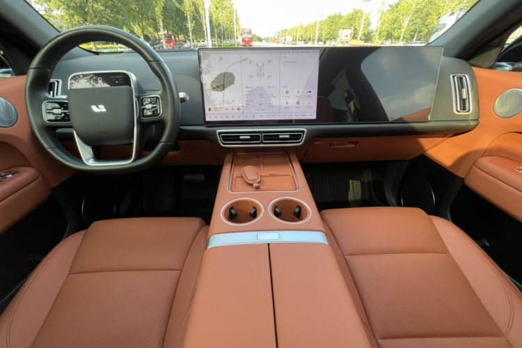 Used Li Auto L6 2024 Pro Model Interior 1