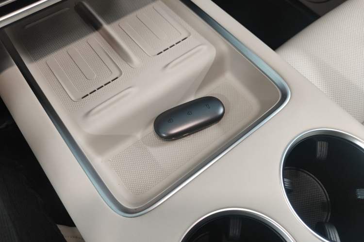 Used Li Auto L6 2024 Pro Model Interior 1