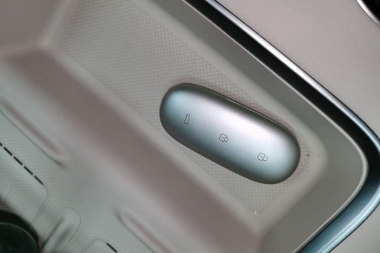 Used Li Auto L6 2024 Pro Model Interior 1