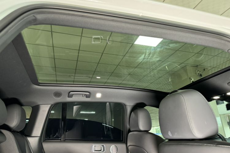 Used Li Auto L6 2024 Pro Model Interior 1