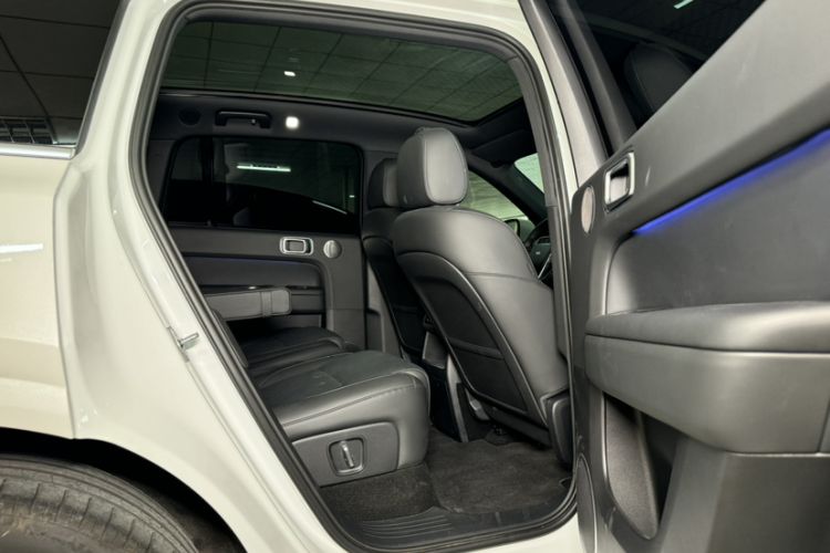 Used Li Auto L6 2024 Pro Model Interior 10
