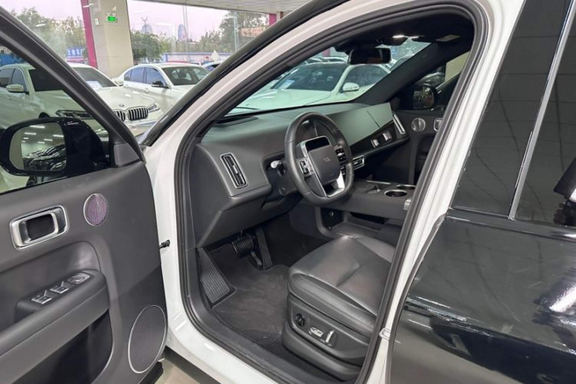 Used Li Auto L6 2024 Pro Model Interior 11