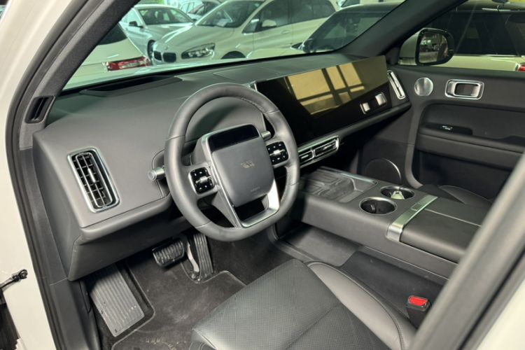 Used Li Auto L6 2024 Pro Model Interior 14