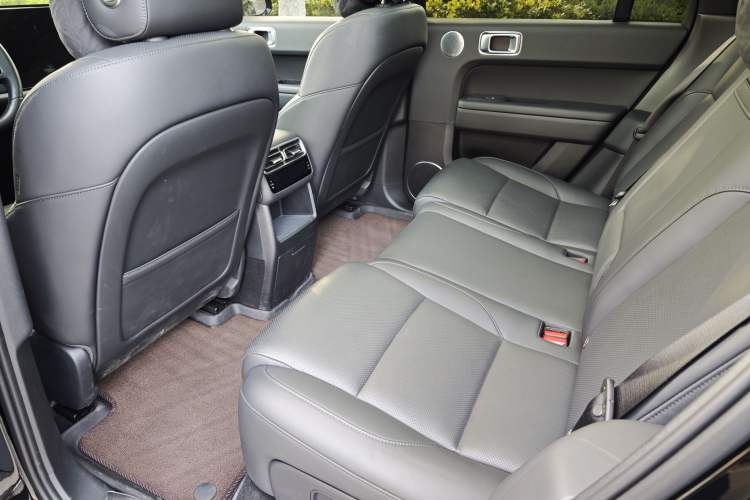 Used Li Auto L6 2024 Pro Model Interior 3