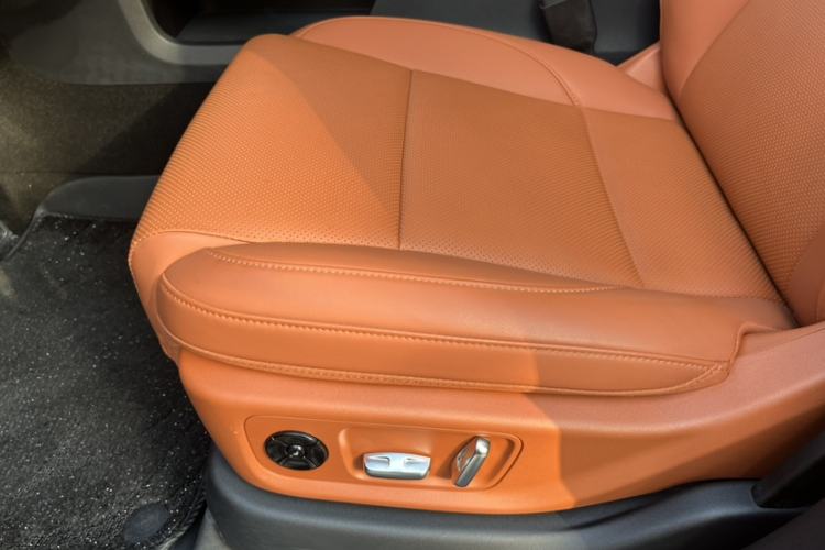 Used Li Auto L6 2024 Pro Model Interior 5