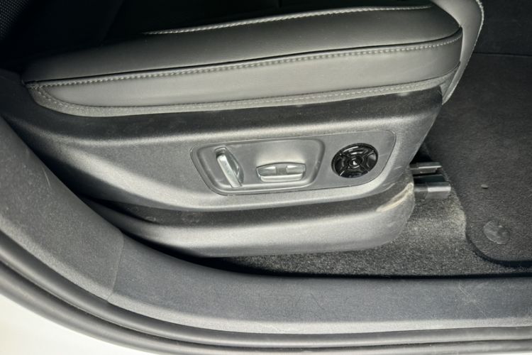 Used Li Auto L6 2024 Pro Model Interior 5
