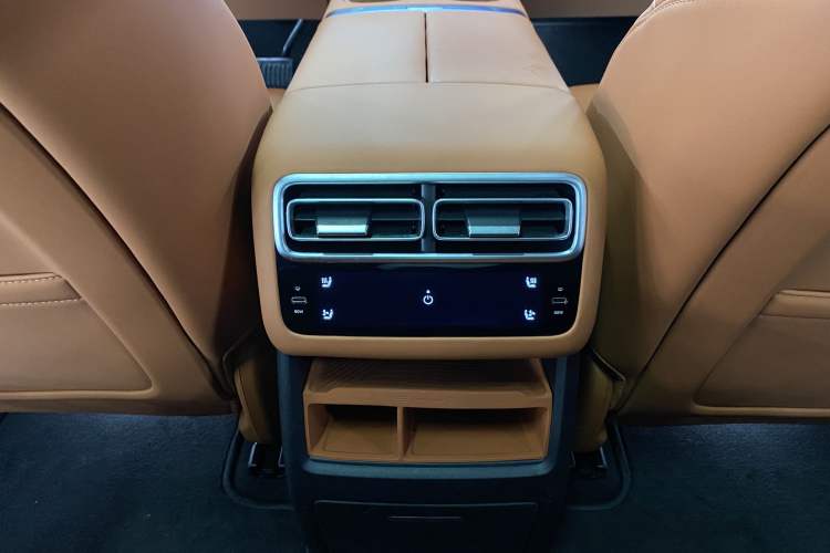 Used Li Auto L6 2024 Pro Model Interior 6