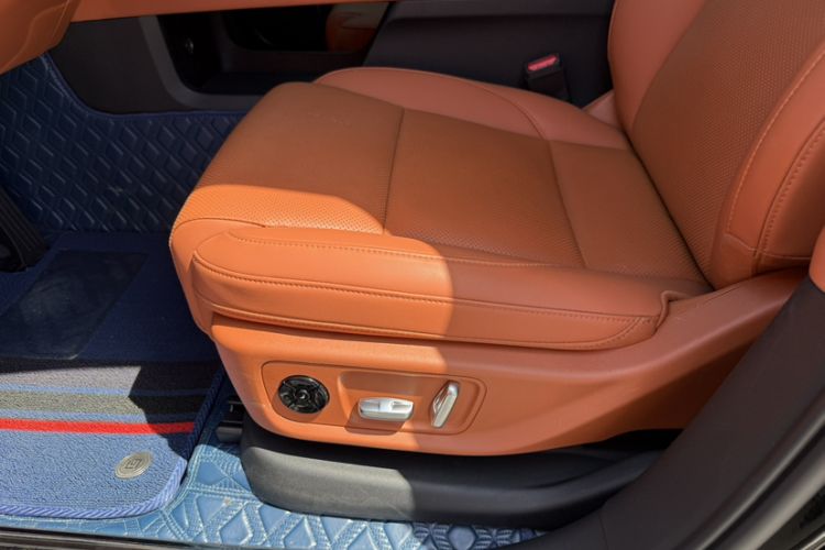 Used Li Auto L6 2024 Pro Model Interior 7