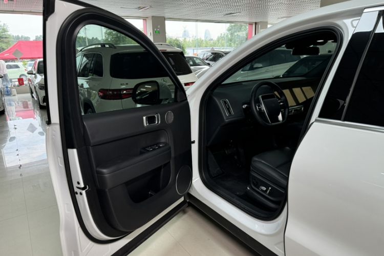 Used Li Auto L6 2024 Pro Model Interior 7