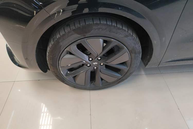 Used Li Auto L6 2024 Pro Model Left Front Wheel Hub