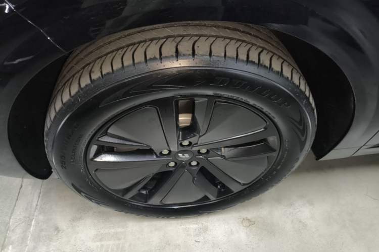 Used Li Auto L6 2024 Pro Model Left Front Wheel Hub
