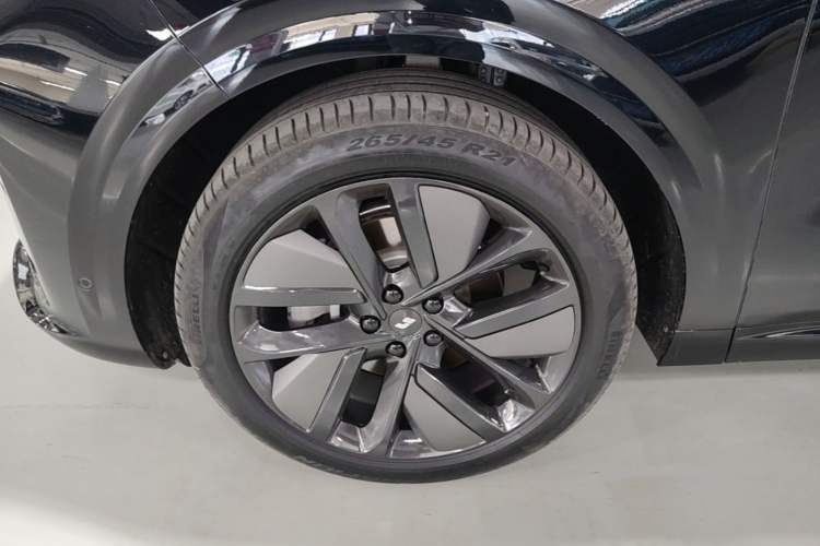 Used Li Auto L6 2024 Max Left Front Wheel Hub