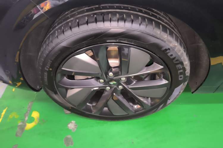 Used Li Auto L6 2024 Pro Model Left Front Wheel Hub