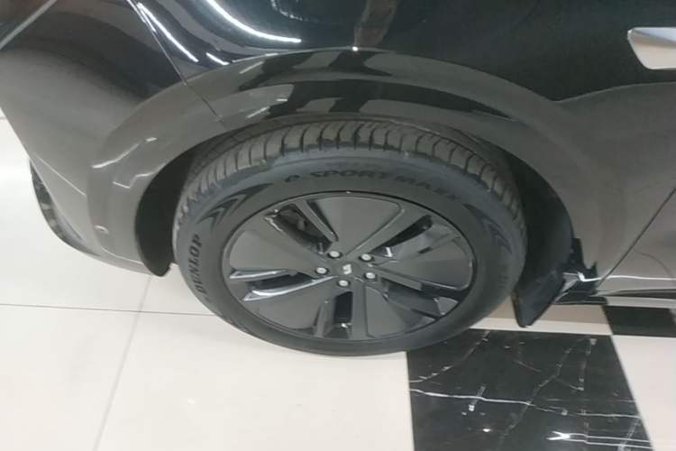 Used Li Auto L6 2024 Pro Model Left Front Wheel Hub