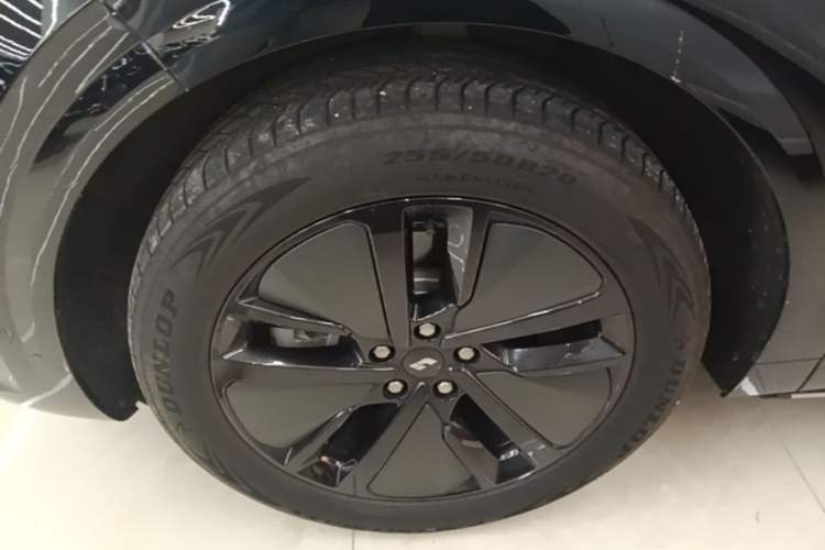 Used Li Auto L6 2024 Pro Model Left Front Wheel Hub