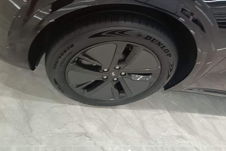 Used Li Auto L6 2024 Pro Model Left Front Wheel Hub