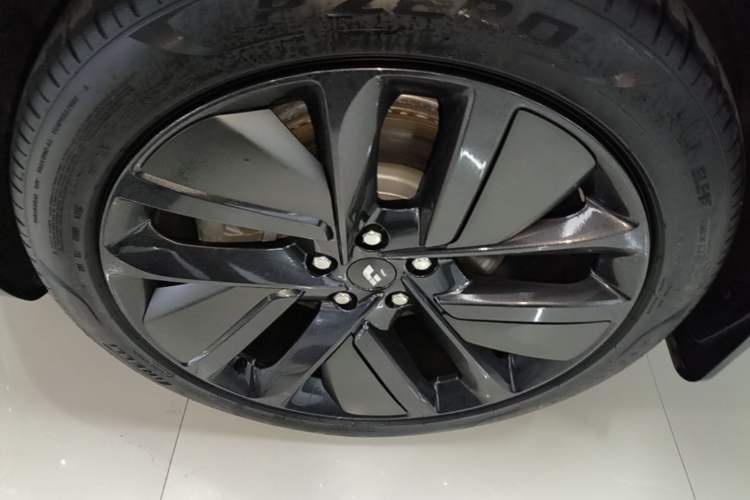 Used Li Auto L6 2024 Pro Model Left Front Wheel Hub
