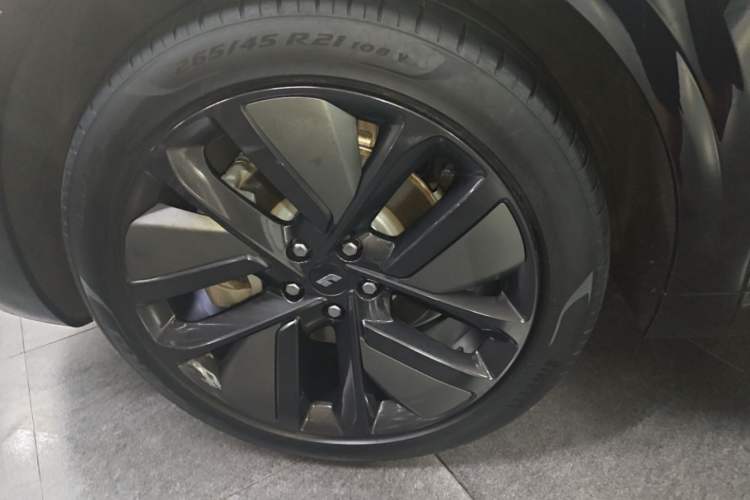 Used Li Auto L6 2024 Pro Model Left Front Wheel Hub