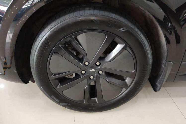 Used Li Auto L6 2024 Pro Model Left Front Wheel Hub