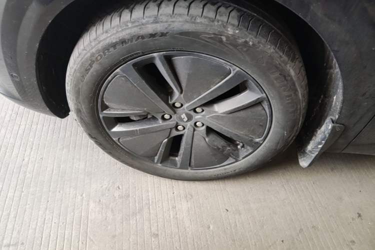 Used Li Auto L6 2024 Pro Model Left Front Wheel Hub
