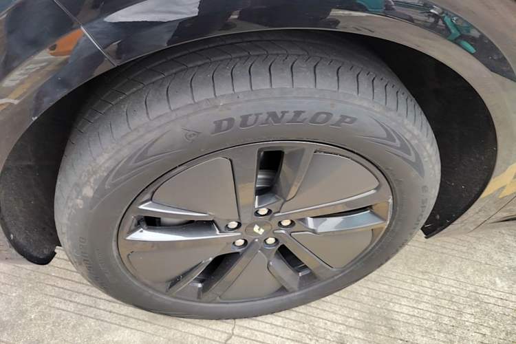Used Li Auto L6 2024 Pro Model Left Front Wheel Hub