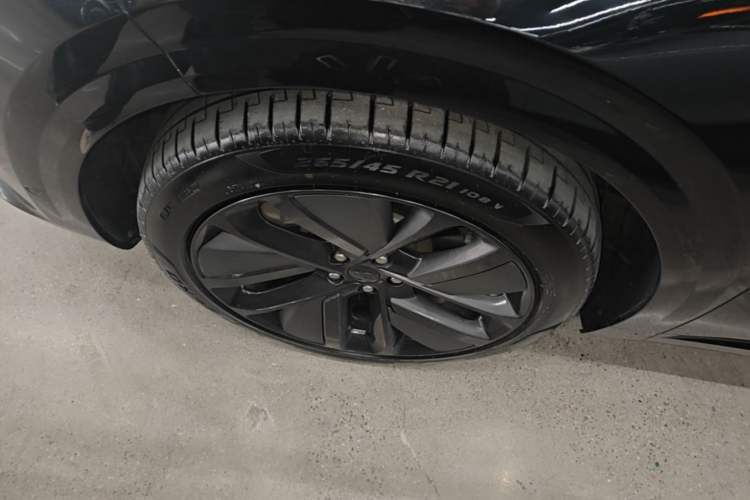 Used Li Auto L6 2024 Pro Model Left Front Wheel Hub