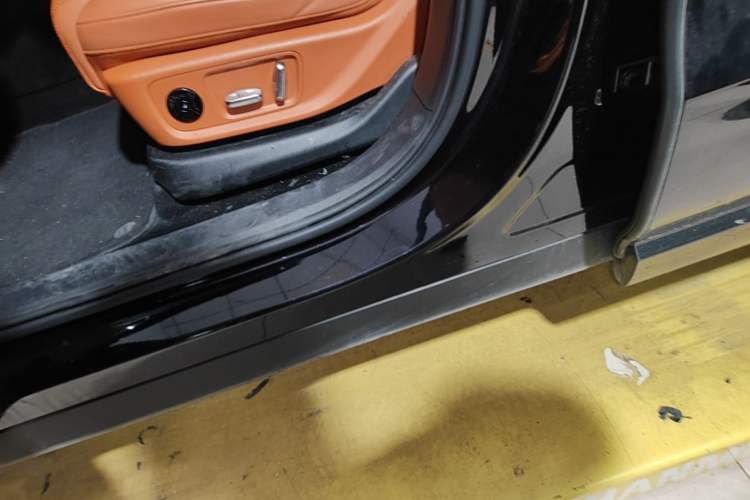 Used Li Auto L6 2024 Pro Model Left Side Sill