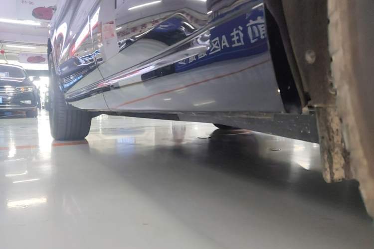 Used Li Auto L6 2024 Pro Model Left Side Sill