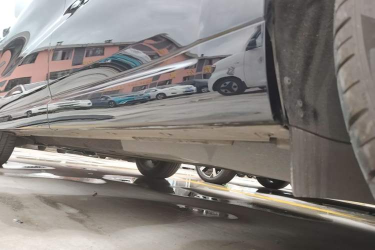 Used Li Auto L6 2024 Pro Model Left Side Sill