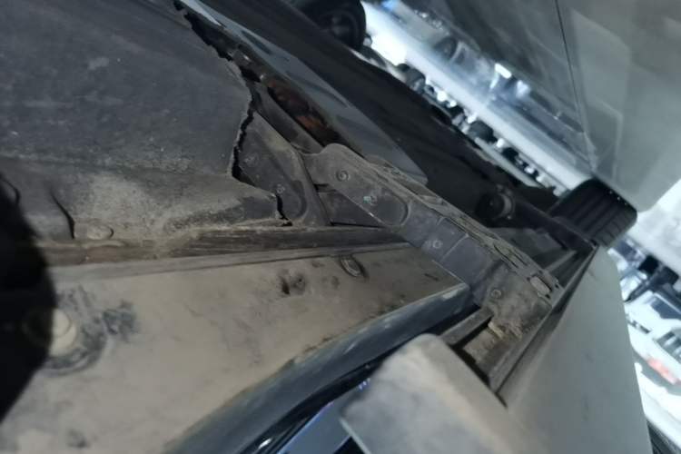 Used Li Auto L6 2024 Pro Model Left Side Sill