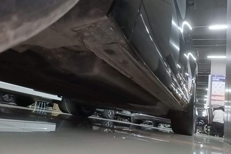 Used Li Auto L6 2024 Pro Model Left Side Sill