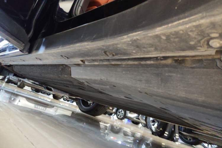 Used Li Auto L6 2024 Pro Model Left Side Sill