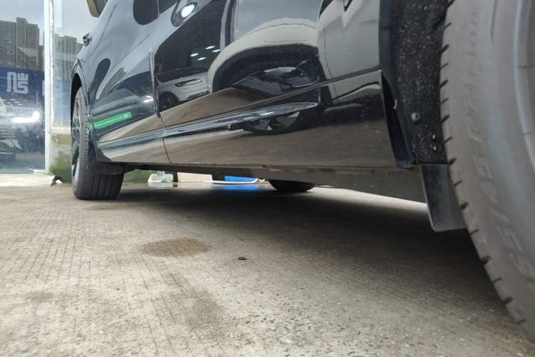 Used Li Auto L6 2024 Max Left Side Sill