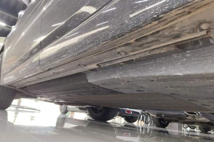 Used Li Auto L6 2024 Pro Model Left Side Sill
