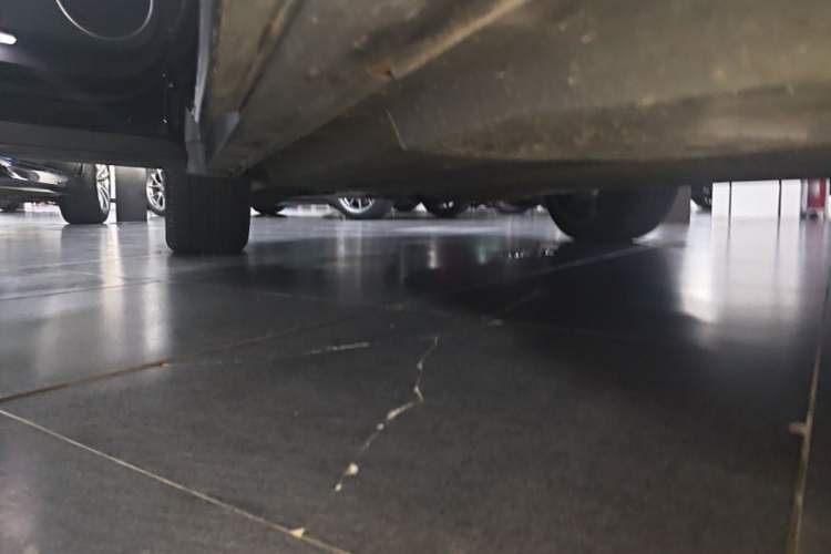 Used Li Auto L6 2024 Pro Model Left Side Sill