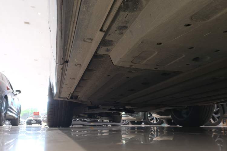 Used Li Auto L6 2024 Pro Model Left Side Sill