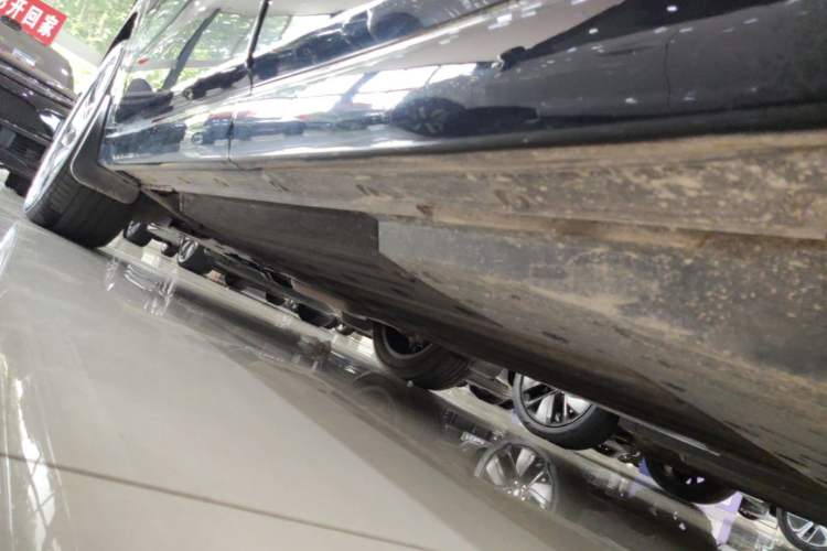Used Li Auto L6 2024 Pro Model Left Side Sill