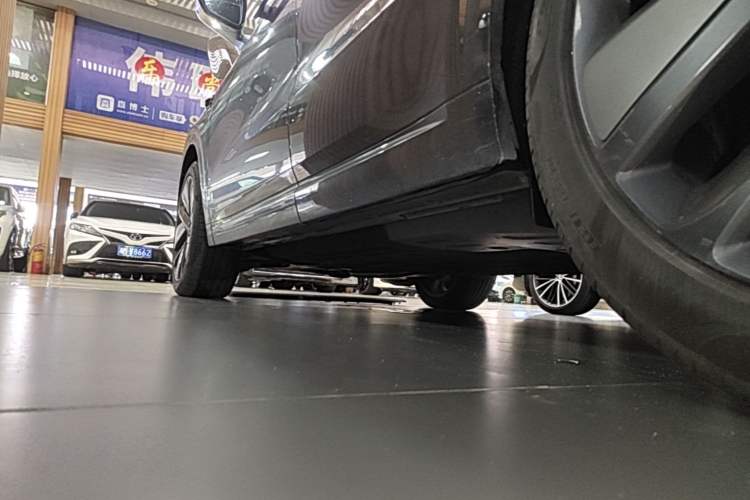 Used Li Auto L6 2024 Pro Model Left Side Sill