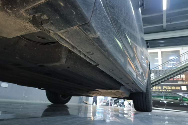 Used Li Auto L6 2024 Pro Model Left Side Sill