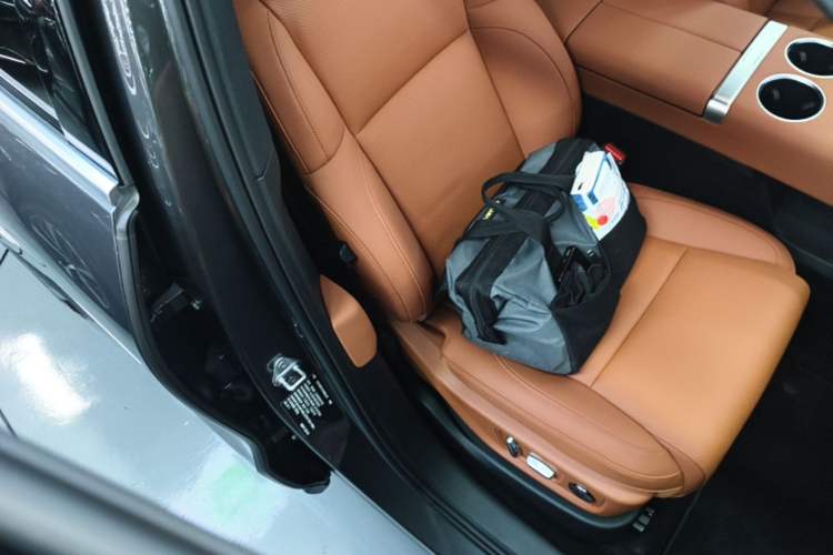 Used Li Auto L6 2024 Pro Model Right Front Seat