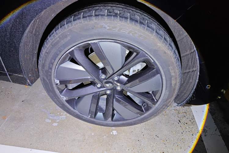 Used Li Auto L6 2024 Max Right Front Wheel Hub