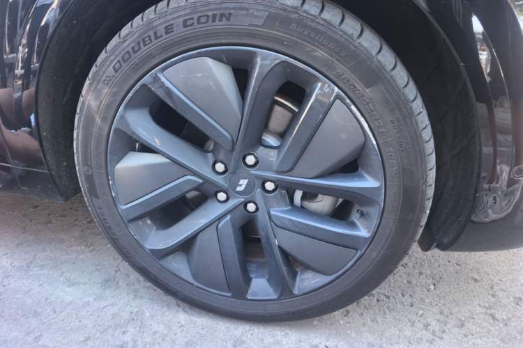 Used Li Auto L6 2024 Pro Model Right Front Wheel Hub