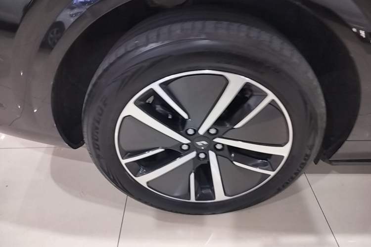 Used Li Auto L6 2024 Pro Model Right Rear Wheel Hub