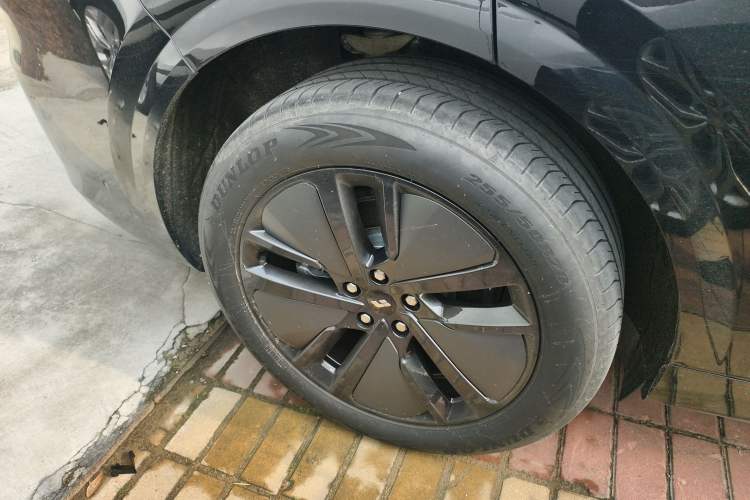 Used Li Auto L6 2024 Pro Model Right Rear Wheel Hub